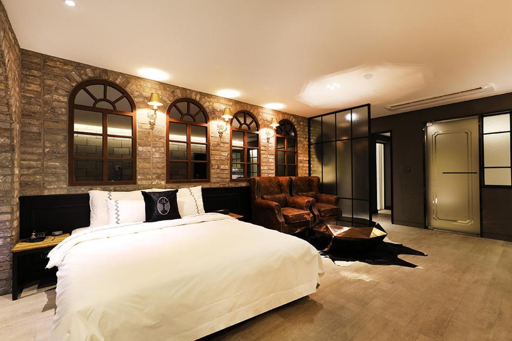 Mari Hotel ชองจู ภายนอก รูปภาพ