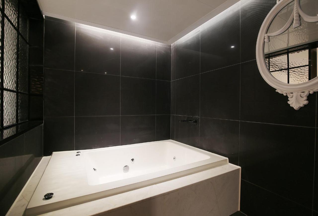 Mari Hotel ชองจู ภายนอก รูปภาพ