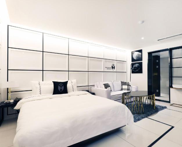 Mari Hotel ชองจู ภายนอก รูปภาพ
