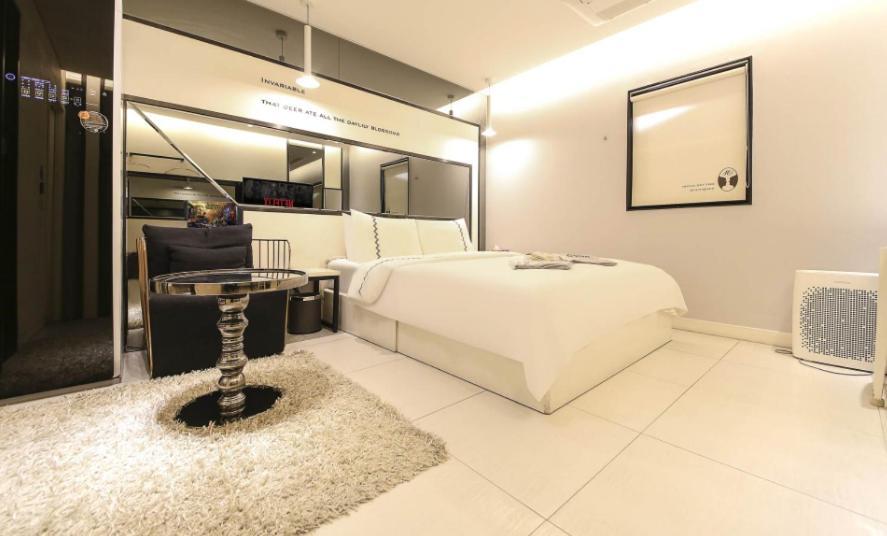 Mari Hotel ชองจู ภายนอก รูปภาพ